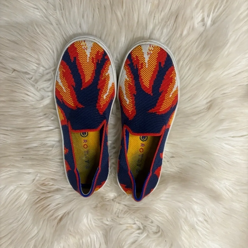 Rothy’s Navy Flame Colorful Kids Slip-On Shoes sz 3
